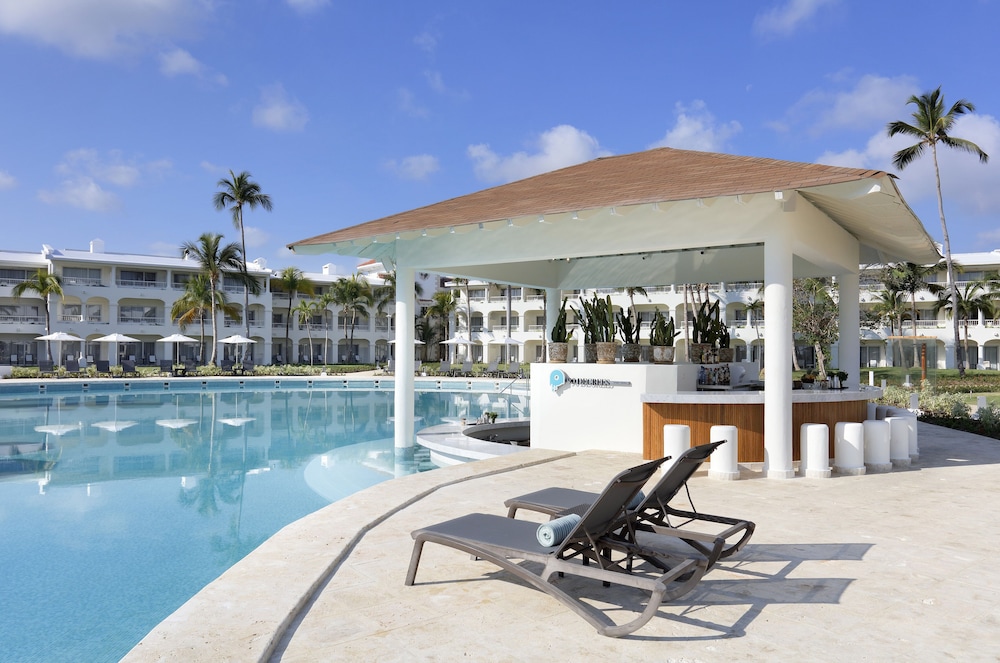 Paradisus Palma Real Golf & Spa Resort All Inclusive — Swimming pool in Bavaro, La Altagracia