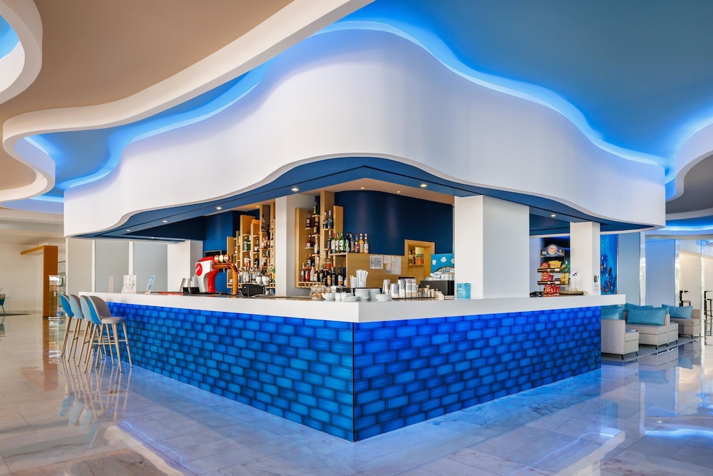 Jupiter Algarve Hotel - Beach & Spa — Restaurant & bars in Portimão, Faro