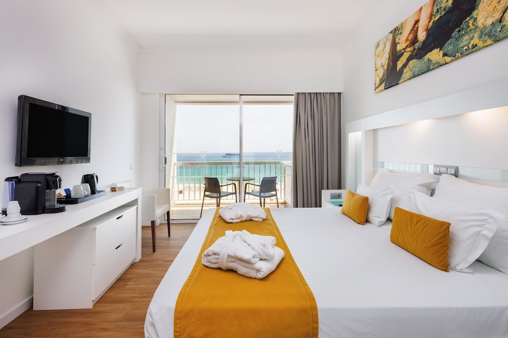 Jupiter Algarve Hotel - Beach & Spa — Hotel rooms in Portimão, Faro
