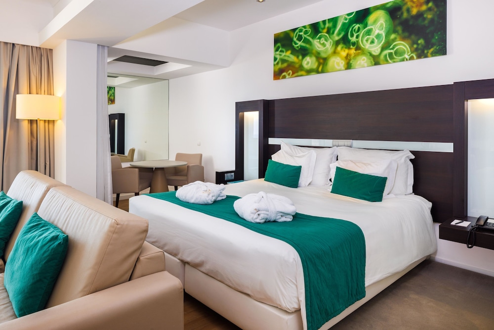Jupiter Algarve Hotel - Beach & Spa — Hotel rooms in Portimão, Faro