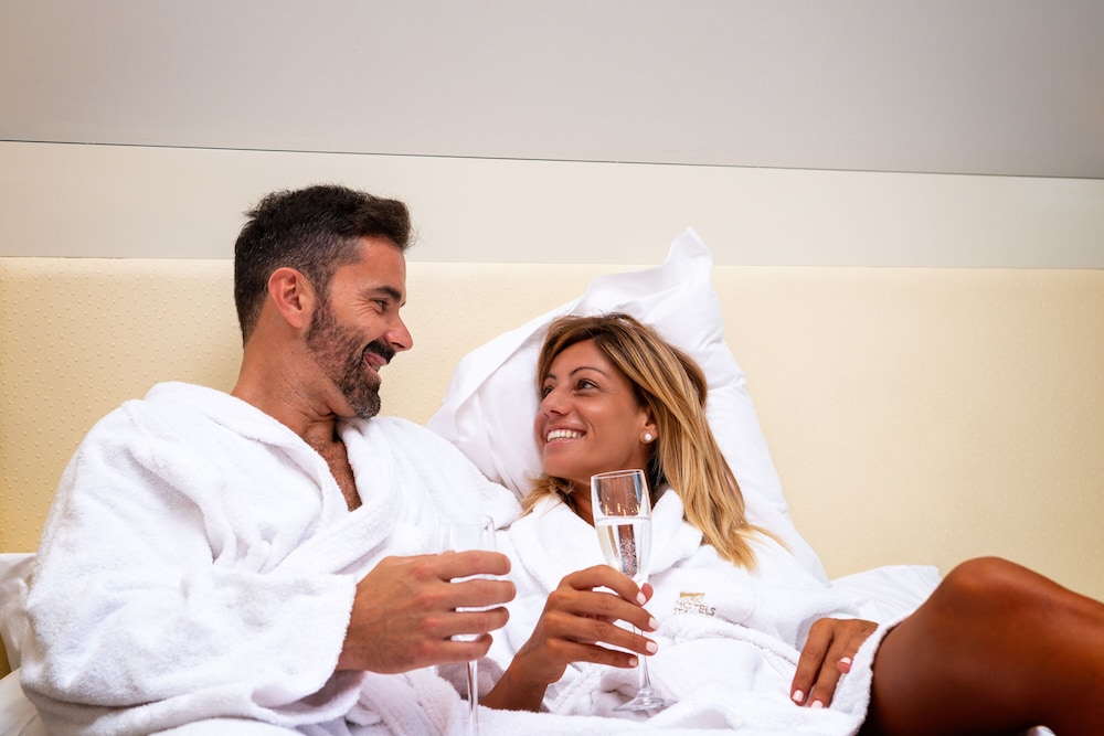 Parc Hotel Germano Suites — Spa in Bardolino, Veneto