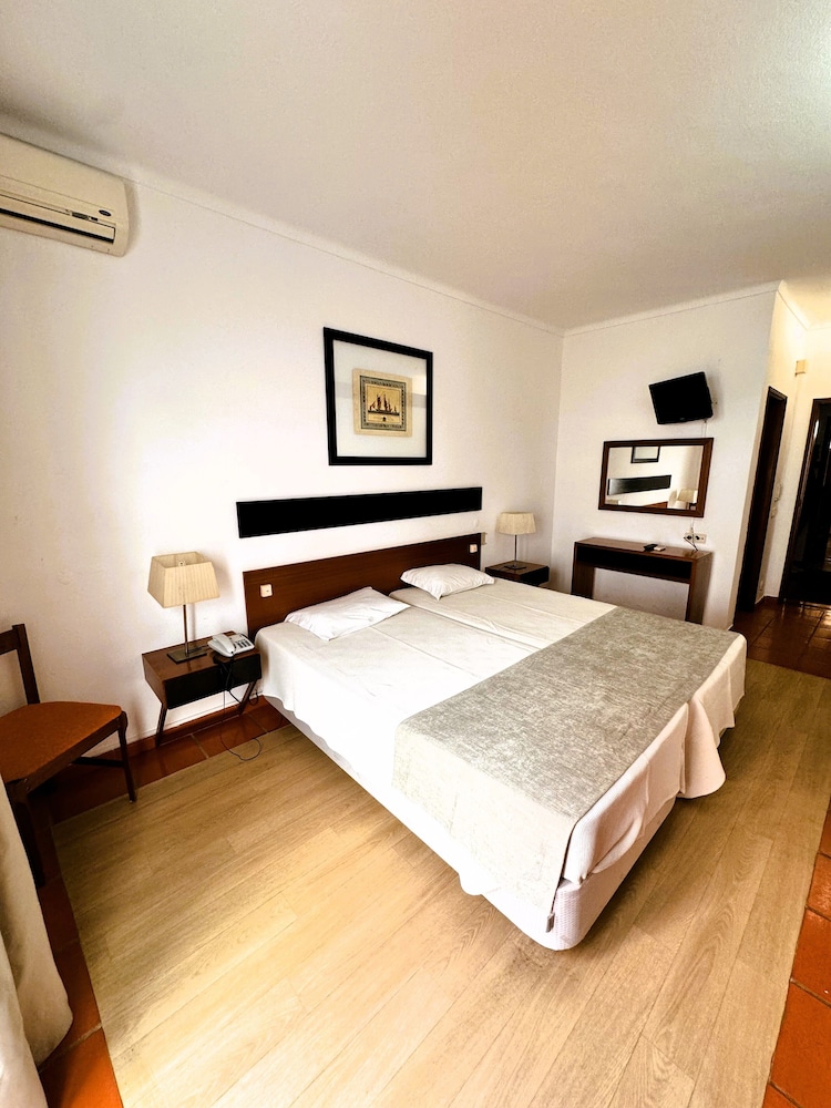 Lagosmar Hotel — Hotel rooms in Lagos, Faro