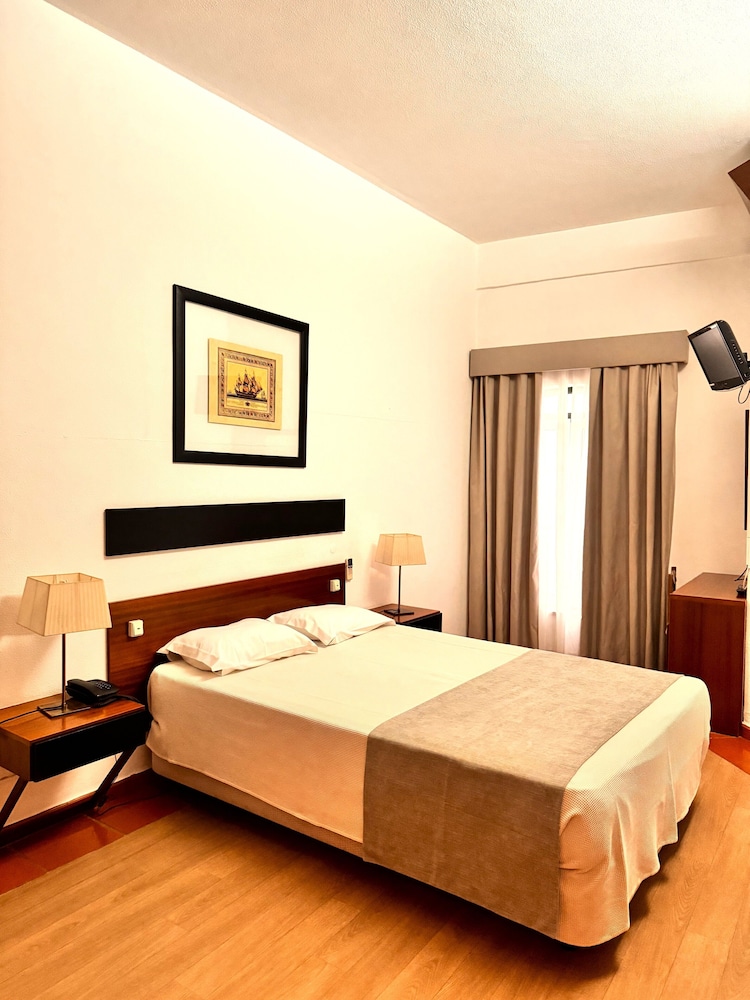 Lagosmar Hotel — Hotel rooms in Lagos, Faro