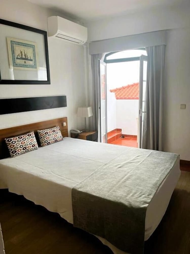 Lagosmar Hotel — Hotel rooms in Lagos, Faro