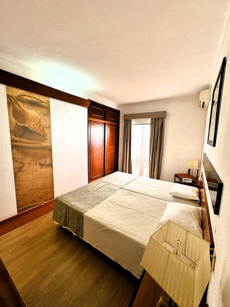 Lagosmar Hotel — Hotel rooms in Lagos, Faro