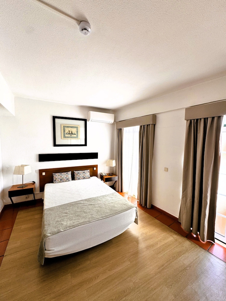 Lagosmar Hotel — Hotel rooms in Lagos, Faro