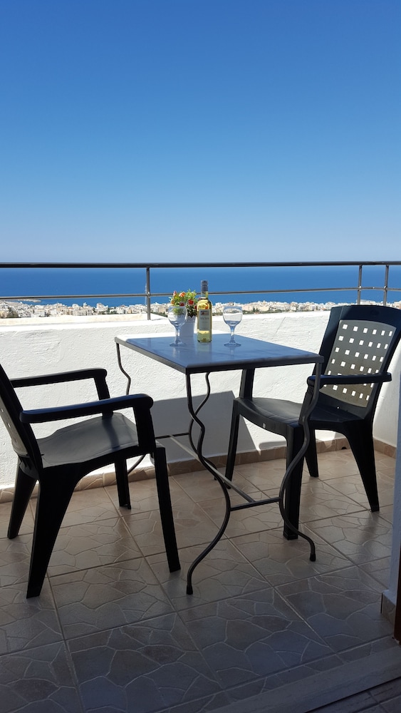 Amazones Village Suites — Hotel rooms in Hersonissos