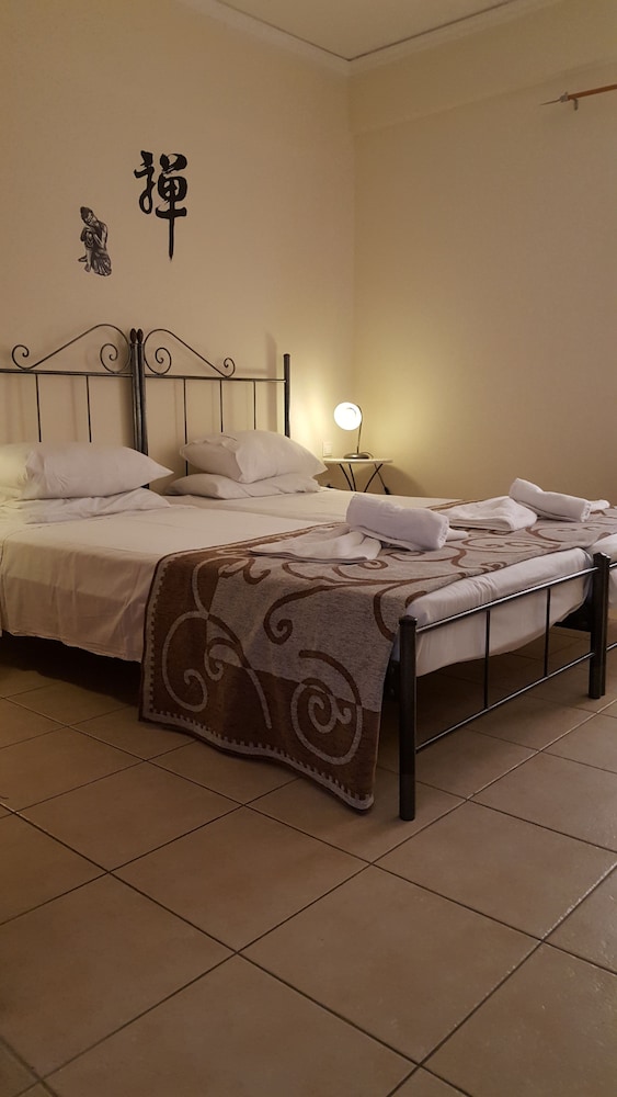 Amazones Village Suites — Hotel rooms in Hersonissos