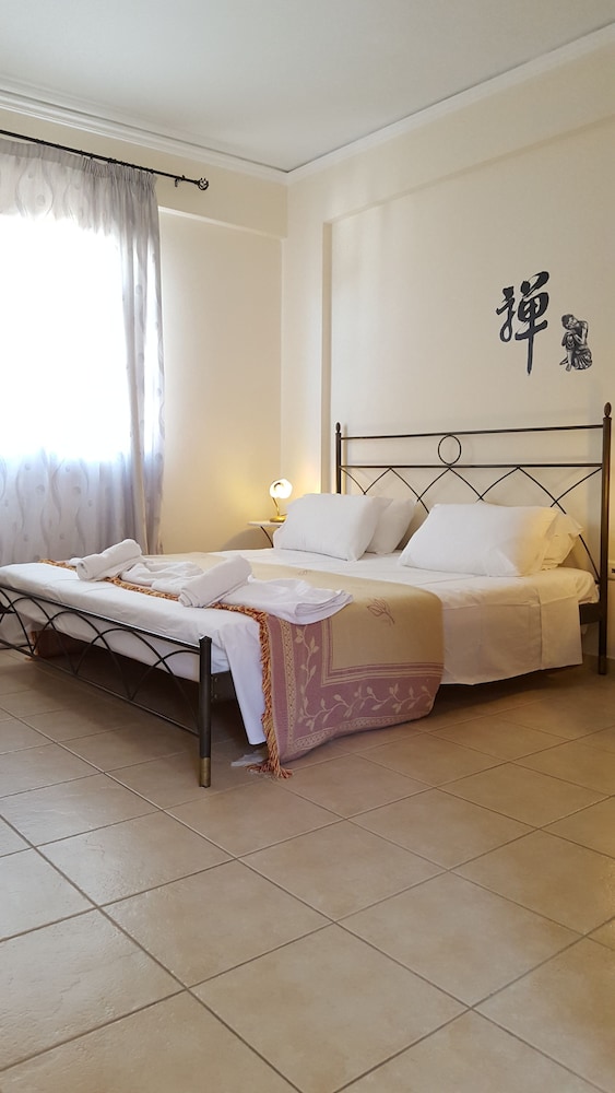Amazones Village Suites — Hotel rooms in Hersonissos