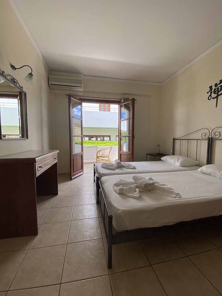 Amazones Village Suites — Hotel rooms in Hersonissos