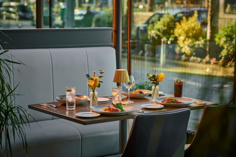 Mespil Hotel — Restaurant & bars in Dublin, Dublin City