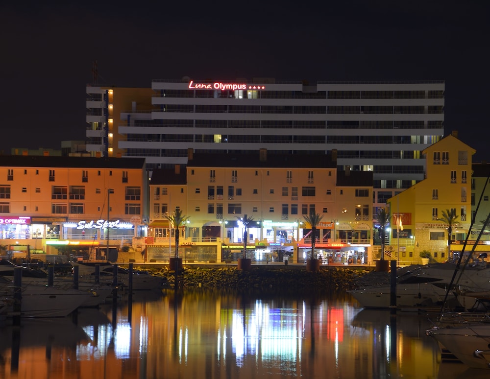 The Navigator - Olympus — Hotel building in Vilamoura, Faro