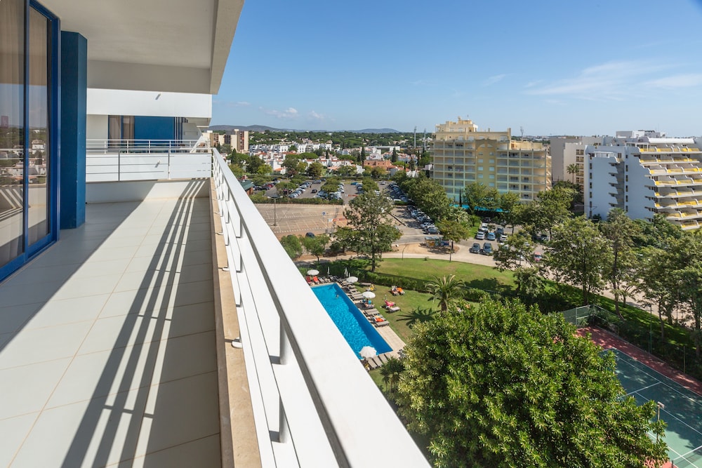 The Navigator - Olympus — Swimming pool in Vilamoura, Faro