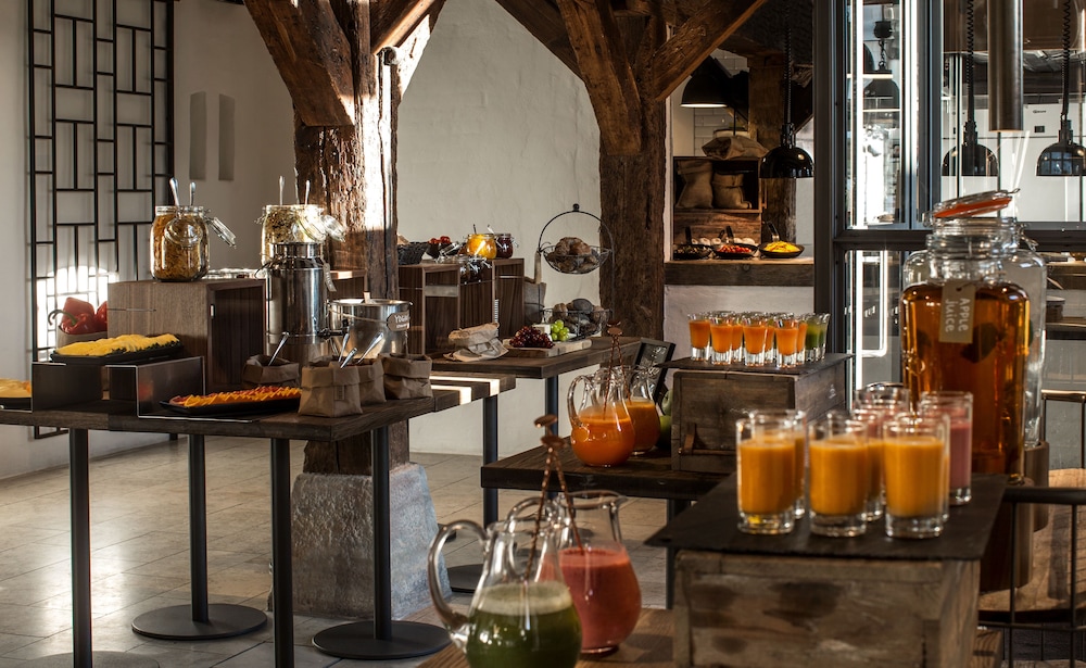 71 Nyhavn Hotel — Restaurant & bars in Copenhagen, Hovedstaden