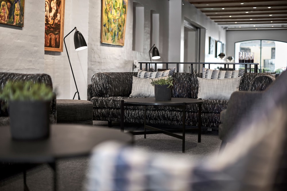 71 Nyhavn Hotel — Hotel building in Copenhagen, Hovedstaden