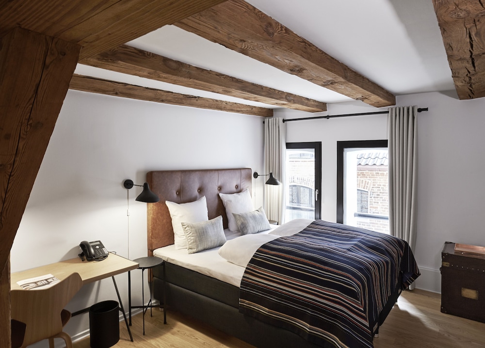 71 Nyhavn Hotel — Hotel rooms in Copenhagen, Hovedstaden