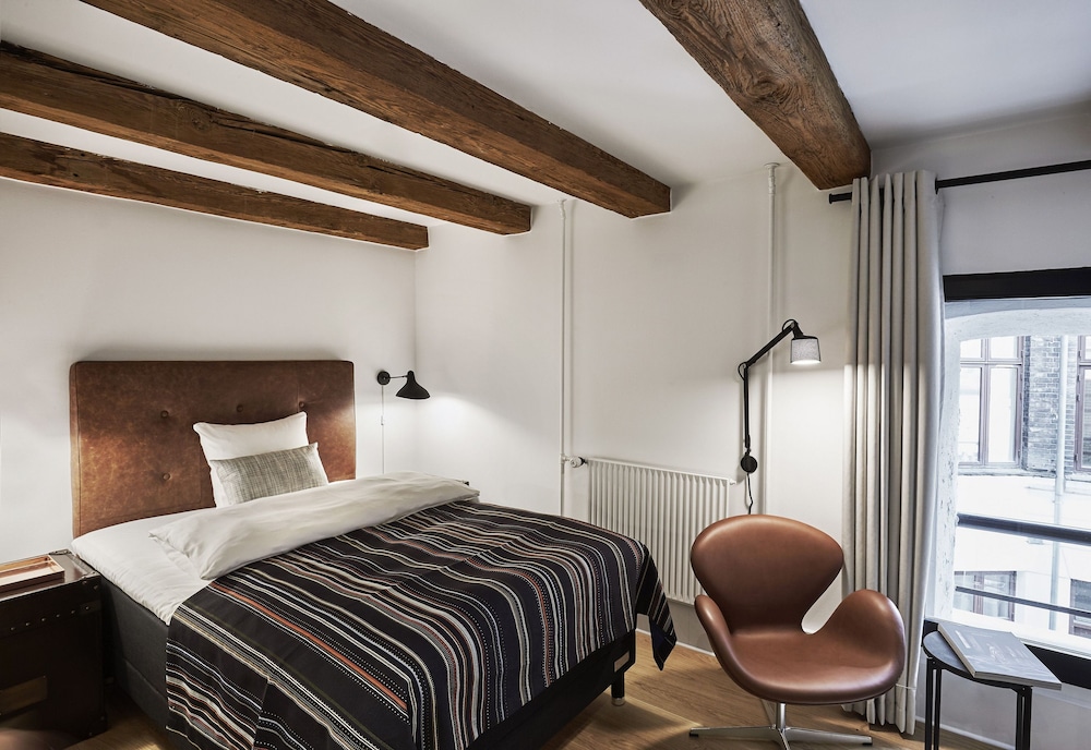 71 Nyhavn Hotel — Hotel rooms in Copenhagen, Hovedstaden