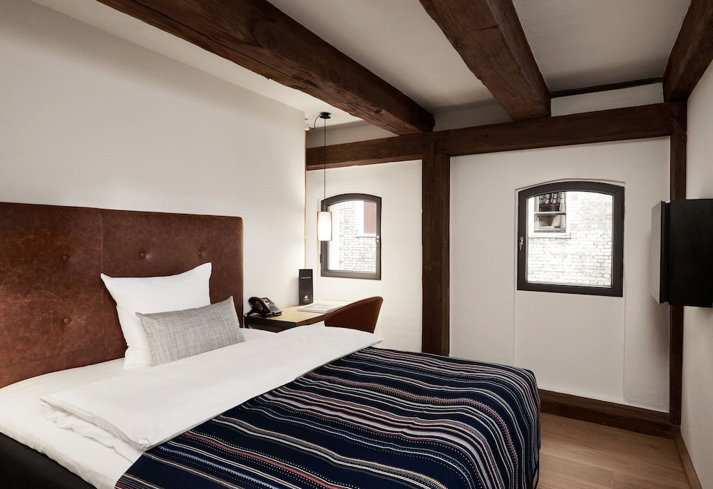 71 Nyhavn Hotel — Hotel rooms in Copenhagen, Hovedstaden