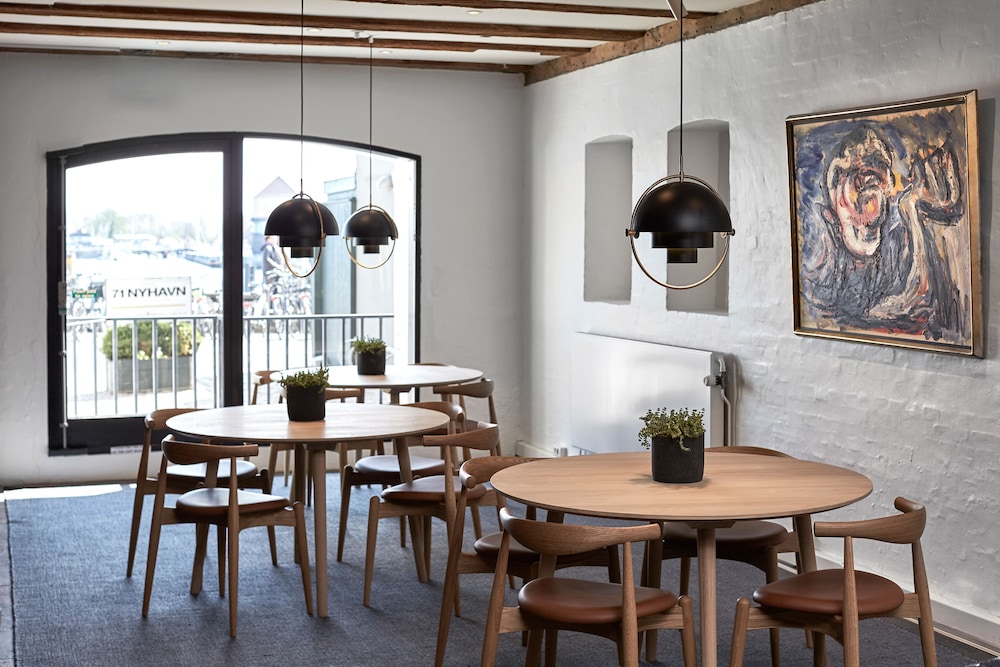 71 Nyhavn Hotel — Restaurant & bars in Copenhagen, Hovedstaden