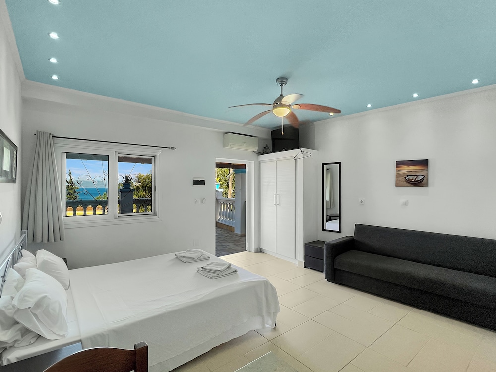 Andromaches Holiday Apartments — Hotel rooms in Benitses, Ionian Islands