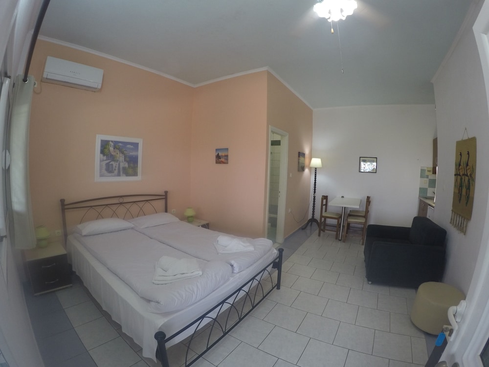 Andromaches Holiday Apartments — Hotel rooms in Benitses, Ionian Islands
