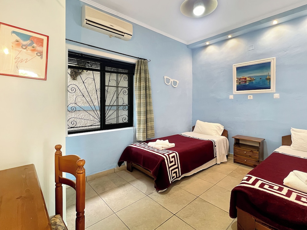 Andromaches Holiday Apartments — Hotel rooms in Benitses, Ionian Islands