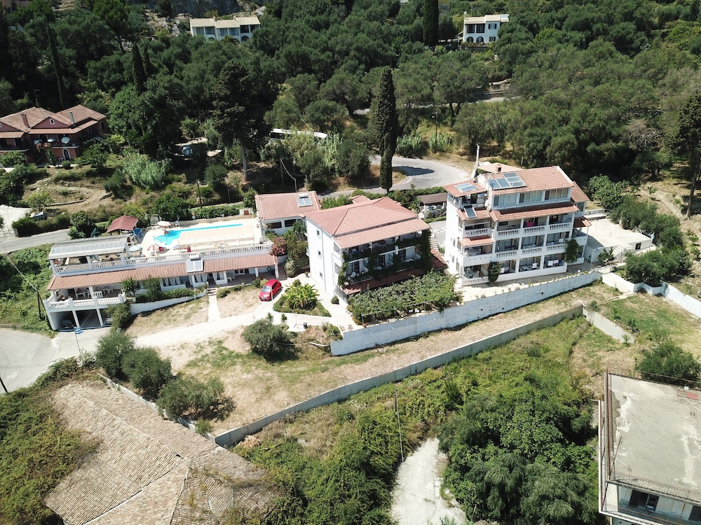 Andromaches Holiday Apartments — Hotel building in Benitses, Ionian Islands