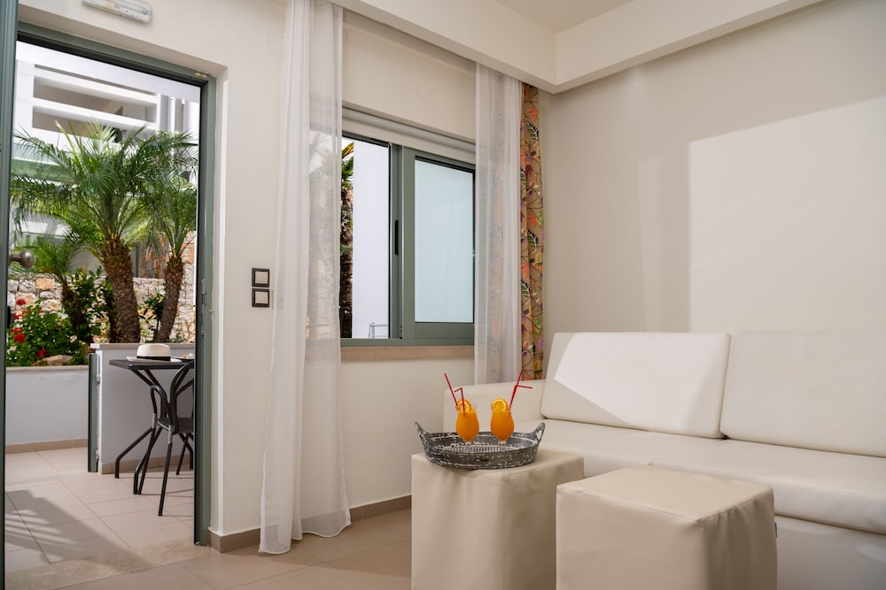 Angela Suites Boutique Hotel — Hotel rooms in Sissi