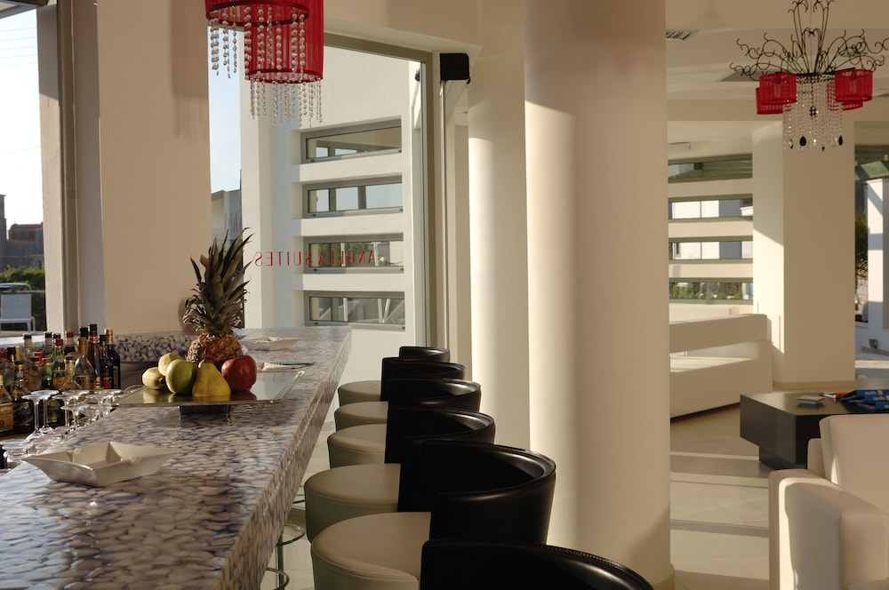 Angela Suites Boutique Hotel — Restaurant & bars in Sissi