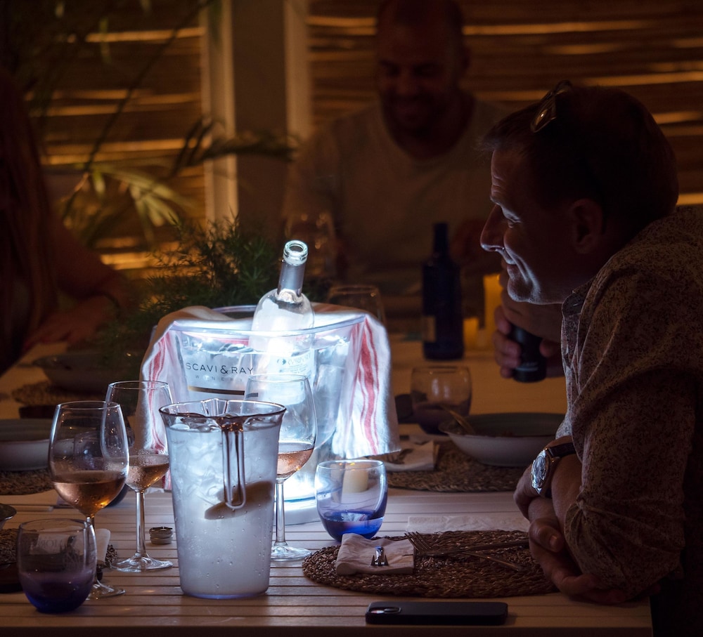 INN Mallorca Aparthotel — Restaurant & bars in Magaluf, Balearic Islands