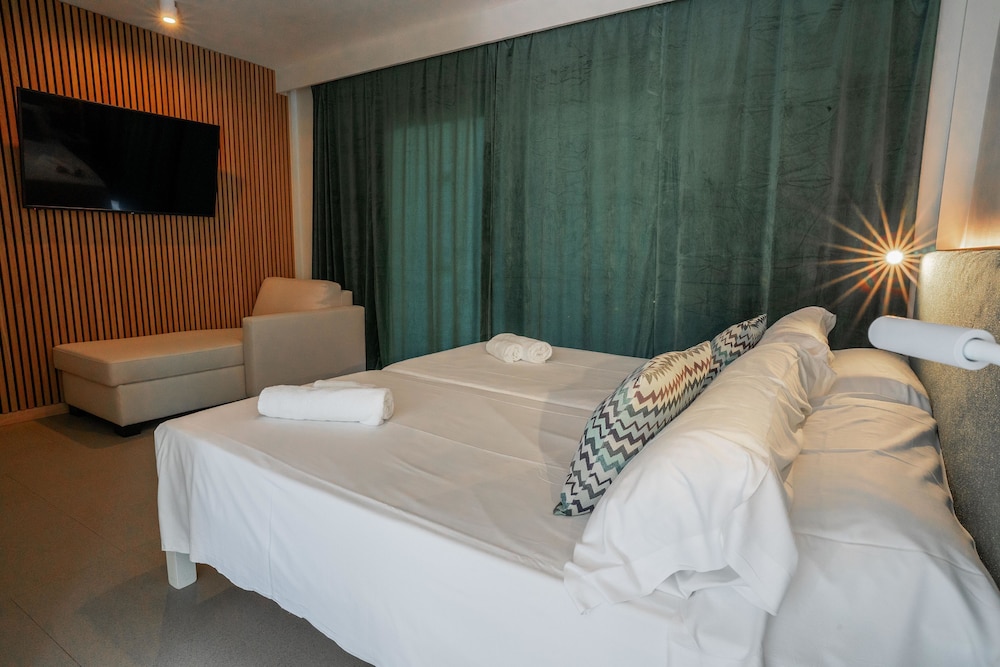 INN Mallorca Aparthotel — Hotel rooms in Magaluf, Balearic Islands
