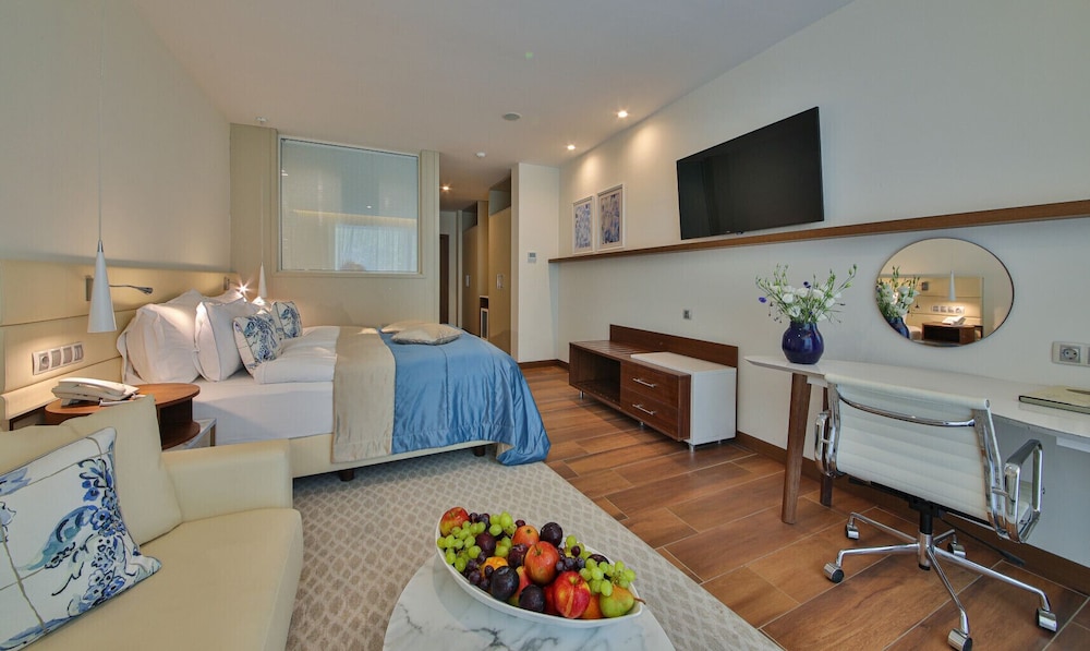 MARITIM Paradise Blue Hotel & Spa — Hotel rooms in Albena, Dobrich