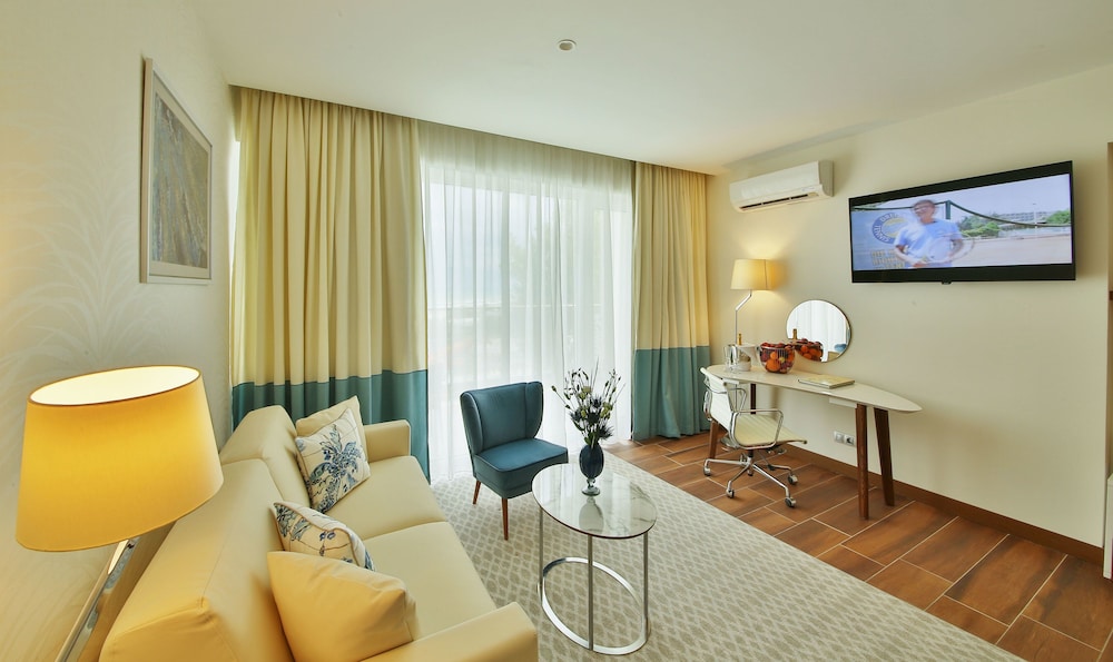 MARITIM Paradise Blue Hotel & Spa — Hotel rooms in Albena, Dobrich
