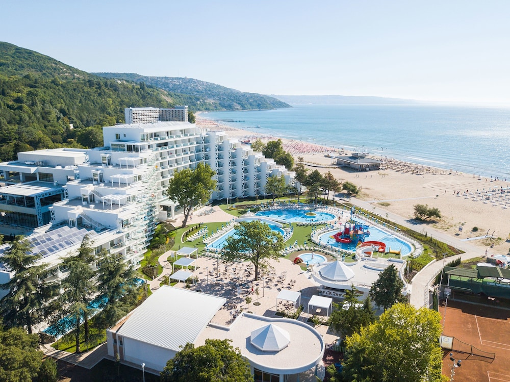MARITIM Paradise Blue Hotel & Spa — Main photo in Albena, Dobrich