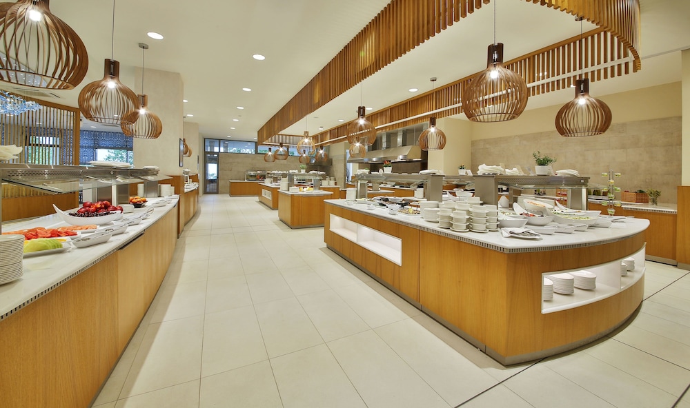 MARITIM Paradise Blue Hotel & Spa — Restaurant & bars in Albena, Dobrich