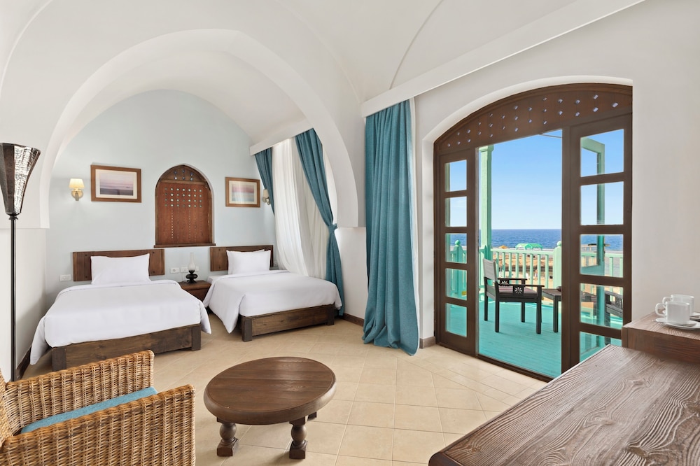 Swissôtel Resort El Quseir — Hotel rooms in El Quseir, Red Sea