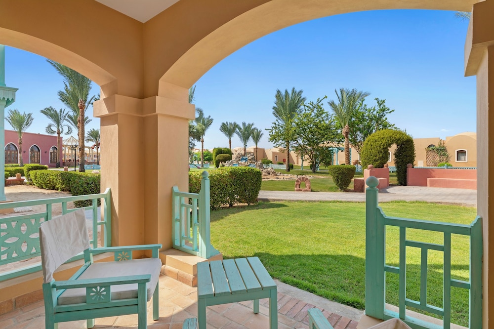 Swissôtel Resort El Quseir — Hotel building in El Quseir, Red Sea
