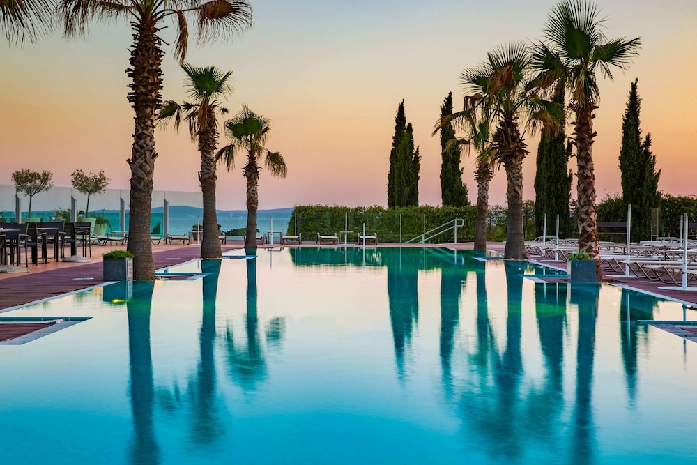 Radisson Blu Resort & Spa, Split — Swimming pool in Split, Split-Dalmatia