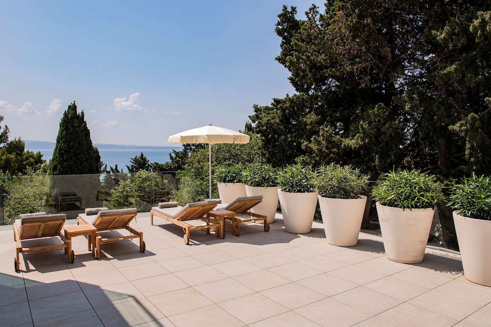 Radisson Blu Resort & Spa, Split — Restaurant & bars in Split, Split-Dalmatia