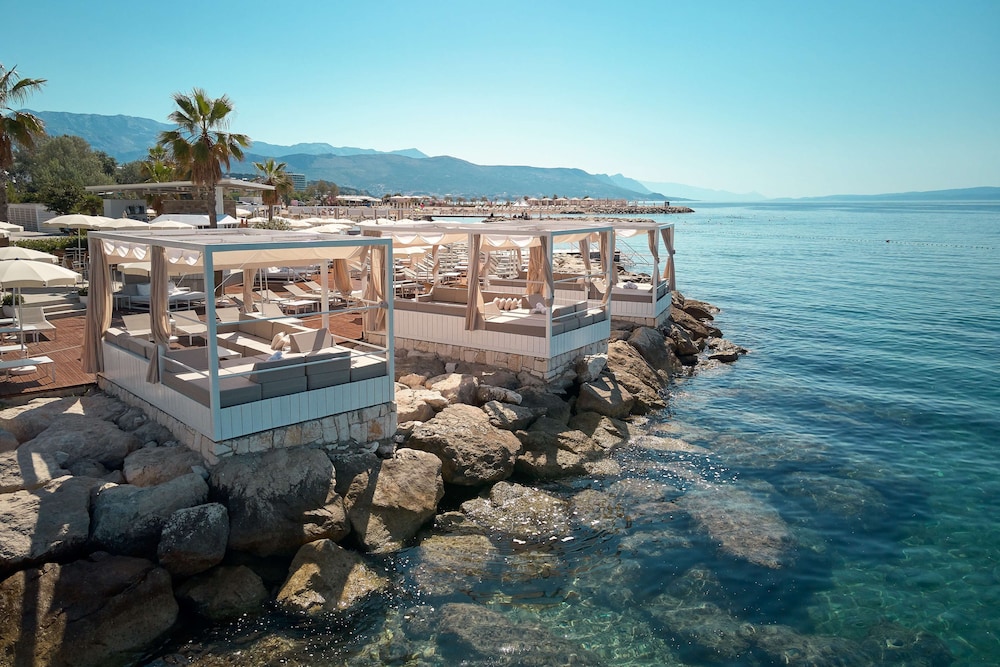 Radisson Blu Resort & Spa, Split — Restaurant & bars in Split, Split-Dalmatia