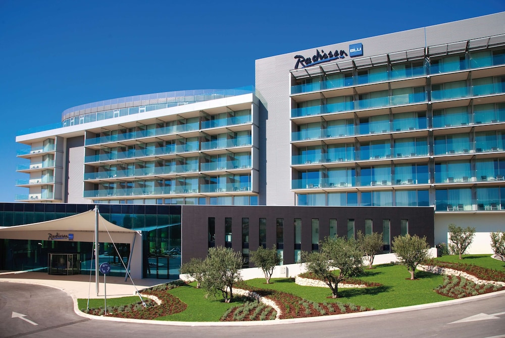 Radisson Blu Resort & Spa, Split — Hotel building in Split, Split-Dalmatia