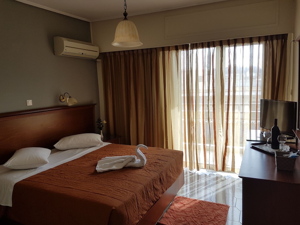 Apollo Hotel — Hotel rooms in Athens, Attica