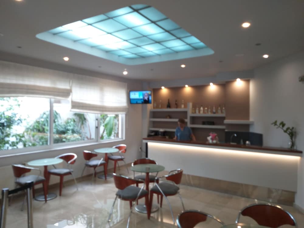 Apollo Hotel — Restaurant & bars in Athens, Attica