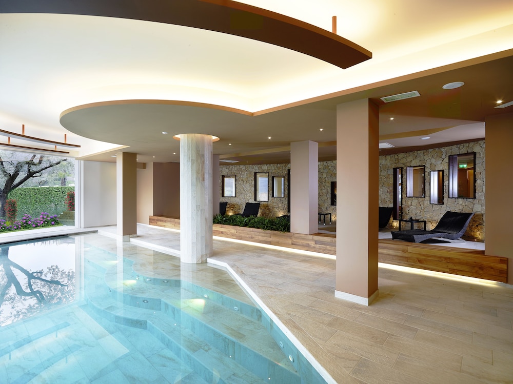 Poiano Resort Apartments — Swimming pool in Garda, Veneto