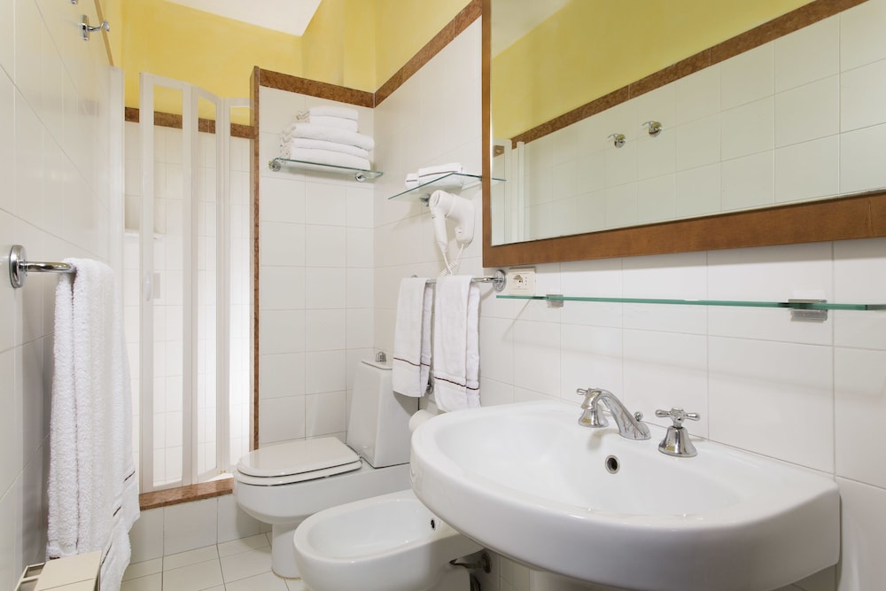 Poiano Resort Apartments — Hotel rooms in Garda, Veneto