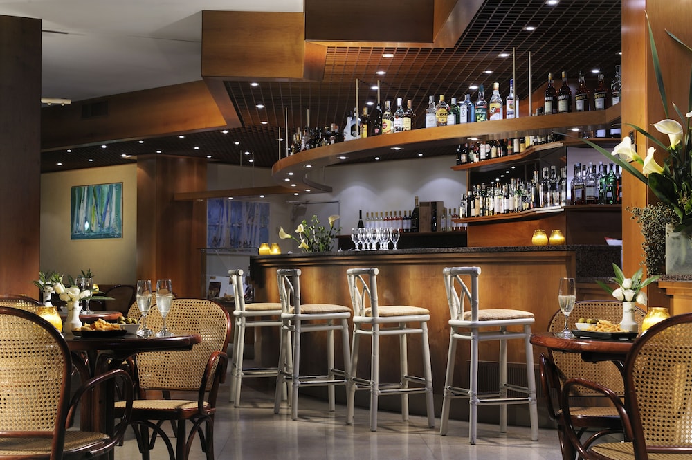 Poiano Resort Apartments — Restaurant & bars in Garda, Veneto