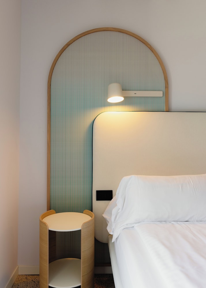 Hotel Du Lac — Hotel rooms in Limone sul Garda, Lombardy