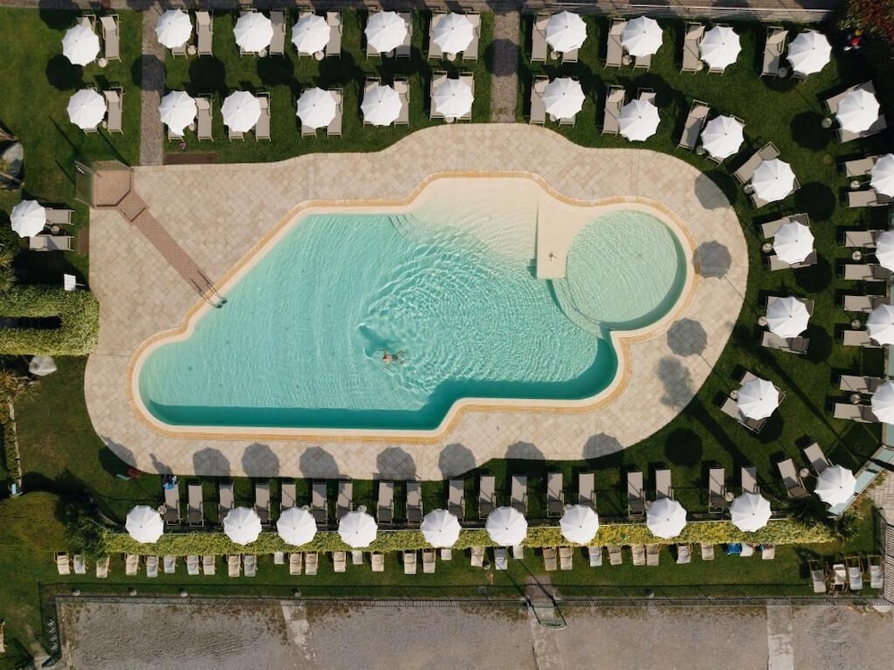 Hotel Du Lac — Swimming pool in Limone sul Garda, Lombardy