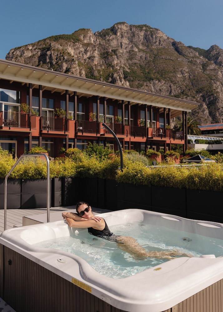 Hotel Du Lac — Spa in Limone sul Garda, Lombardy