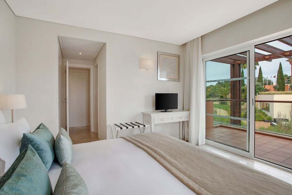 Monte Santo Resort — Hotel rooms in Carvoeiro, Faro